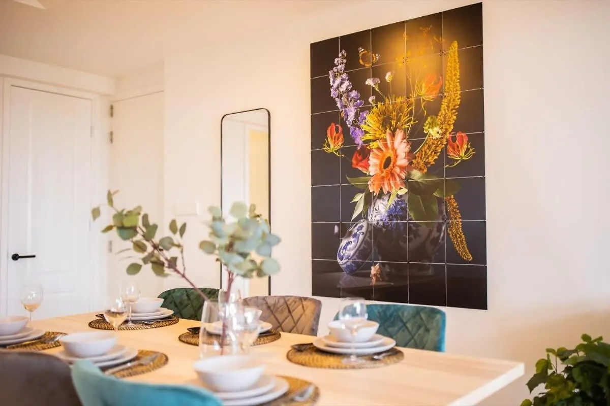 Grandly 3 Bedroom Serviced Apartment 83M2 -Nb306G- Rotterdam 0*,  Niederlande