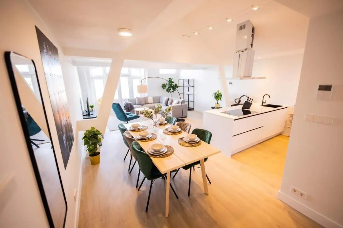 Grandly 3 Bedroom Serviced Apartment 83M2 -Nb306G- Rotterdam Niederlande